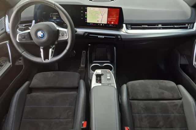 BMW X1 (2024) thumbnail 2