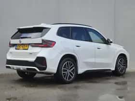 BMW X1 (2024) thumbnail 3