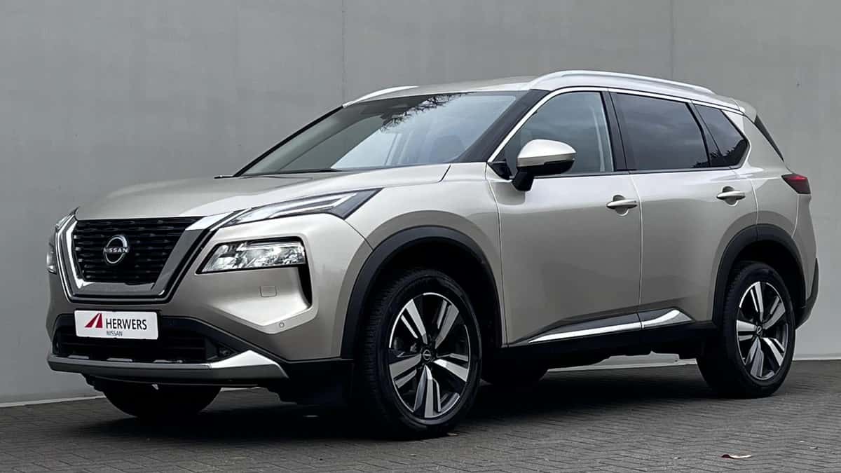 Nissan X-Trail (2024) — foto 1