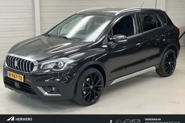 Suzuki S-Cross (2019) thumbnail 1