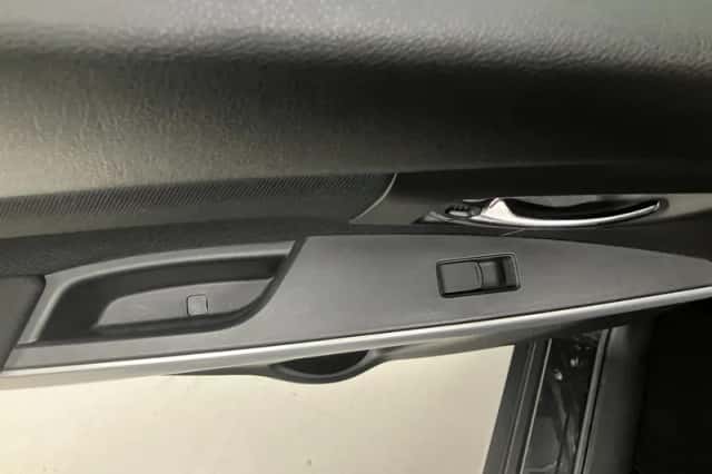 Suzuki S-Cross (2019) thumbnail 26