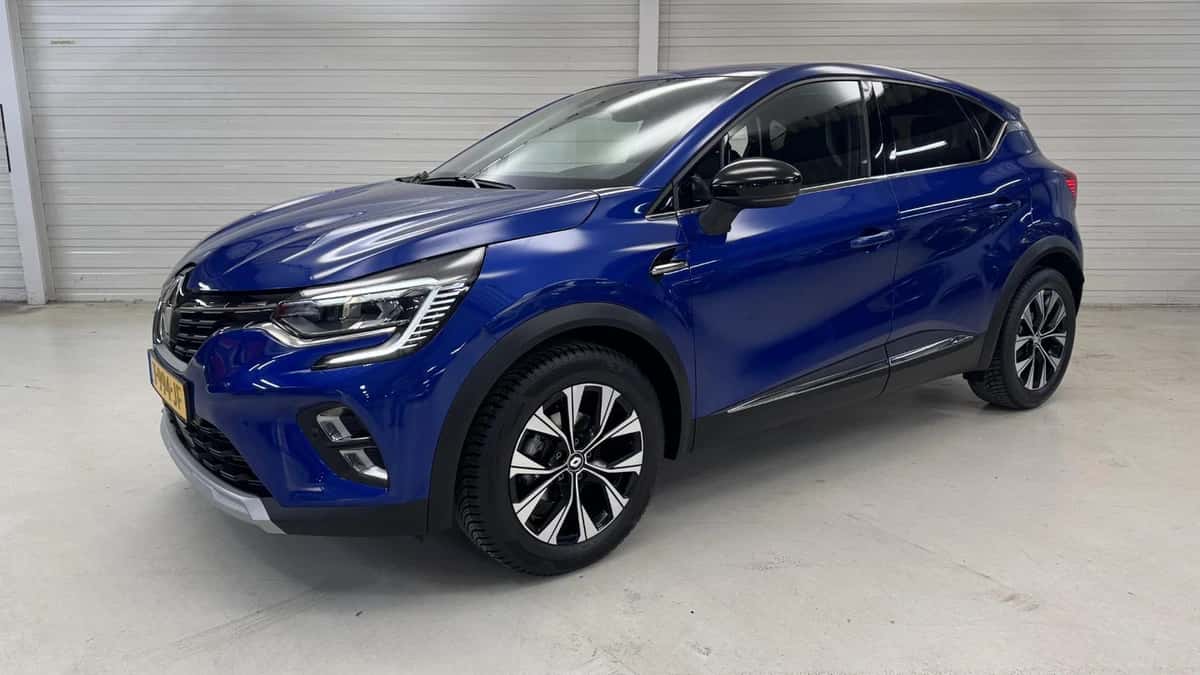 Renault Captur (2023) — foto 1