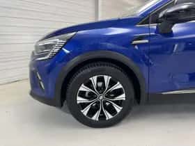 Renault Captur (2023) thumbnail 18