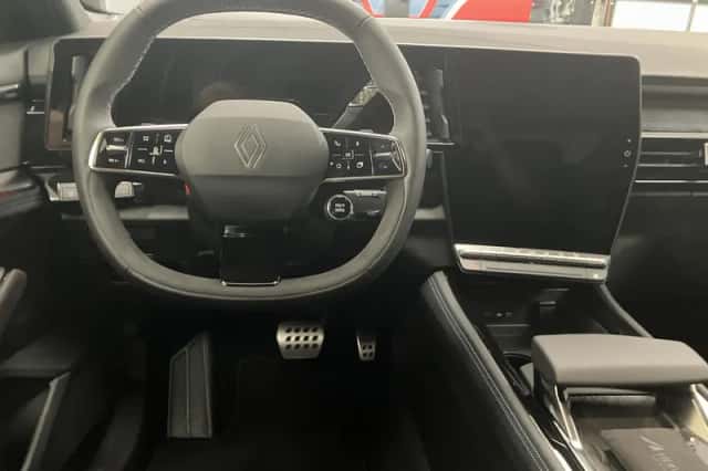 Renault Austral (2025) thumbnail 2