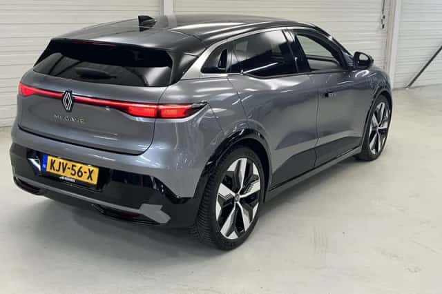 Renault Mégane E-Tech (2023) thumbnail 5