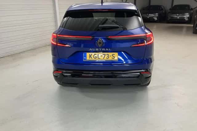 Renault Austral (2024) thumbnail 29