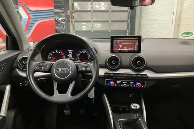 Audi Q2 (2020) thumbnail 2