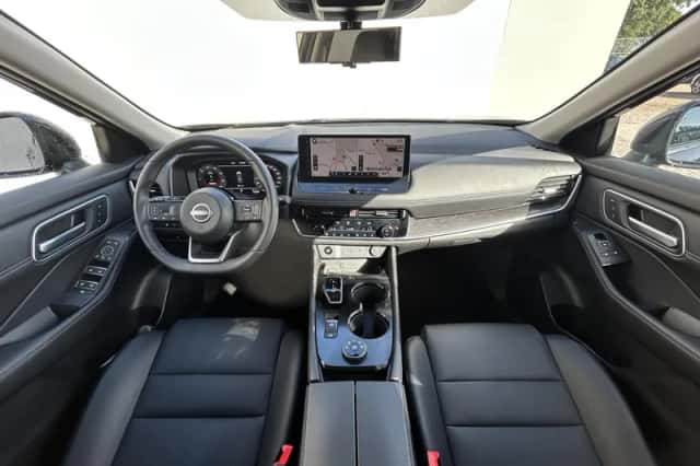 Nissan X-Trail (2025) thumbnail 2