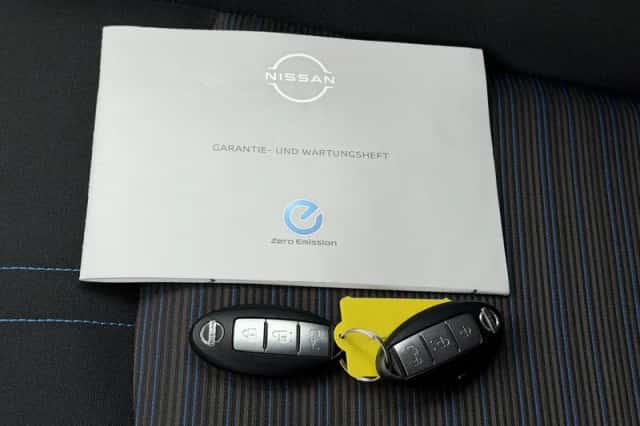 Nissan Leaf (2021) thumbnail 4