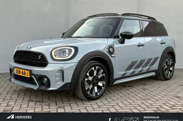 MINI Countryman (2023) thumbnail 1