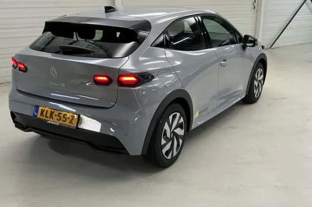 Renault Clio (2026) thumbnail 3