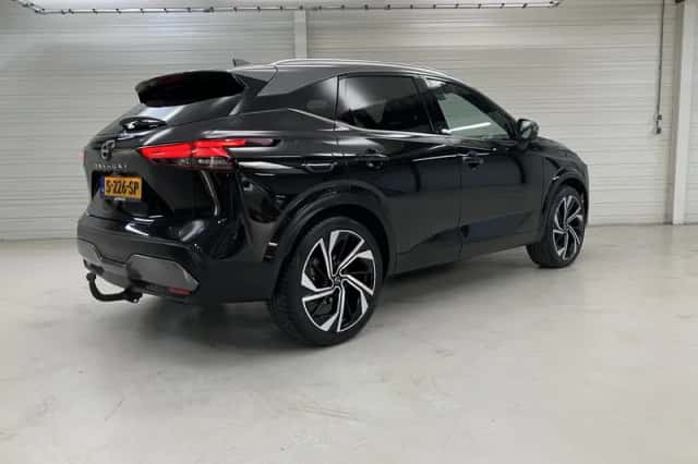 Nissan Qashqai (2023) thumbnail 3