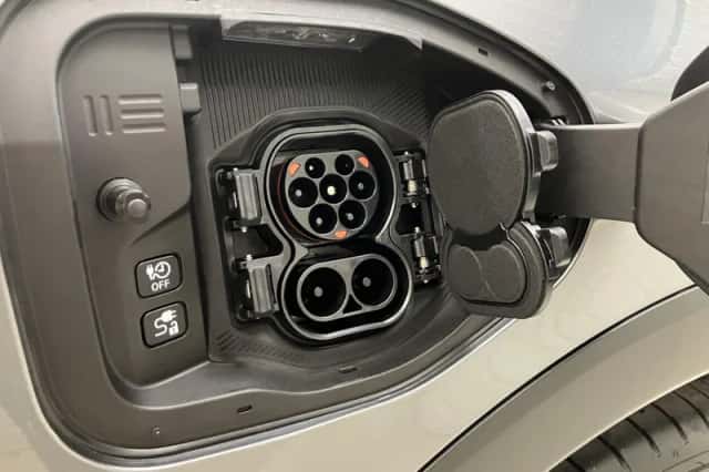 Nissan Leaf (2026) thumbnail 5