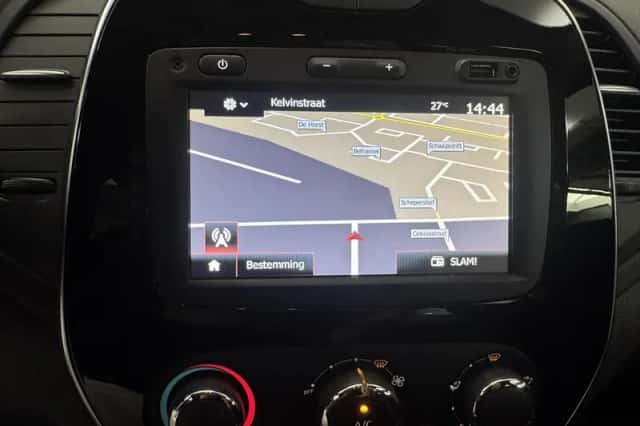 Renault Captur (2019) thumbnail 4