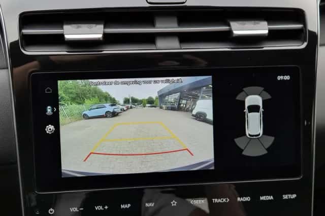 Hyundai Tucson (2022) thumbnail 4