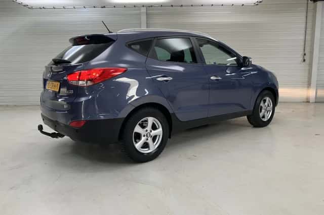 Hyundai ix35 (2013) thumbnail 3