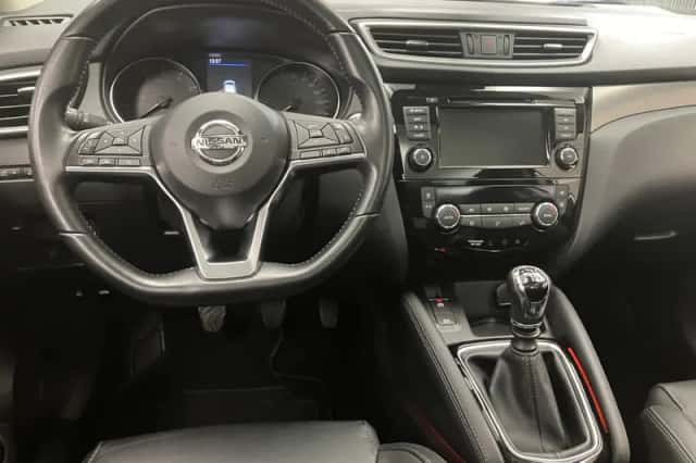 Nissan Qashqai (2019) thumbnail 2