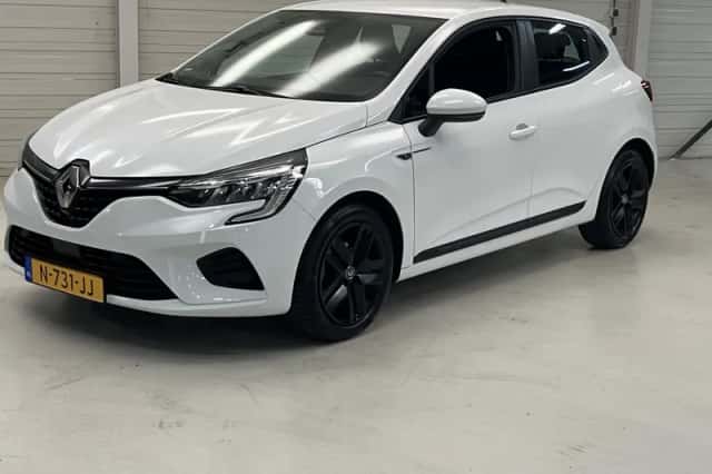 Renault Clio (2021) thumbnail 2