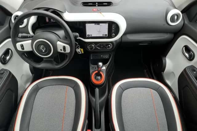 Renault Twingo (2021) thumbnail 2