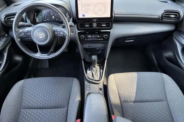 Toyota Yaris Cross (2025) thumbnail 2