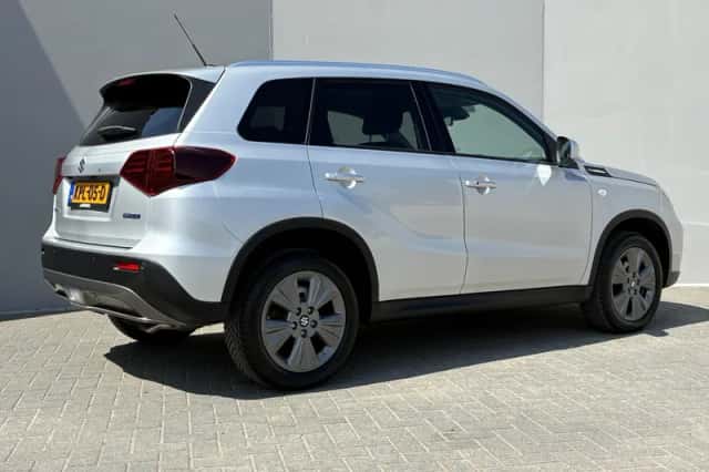 Suzuki Vitara (2025) thumbnail 3