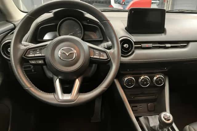 Mazda CX-3 (2019) thumbnail 2