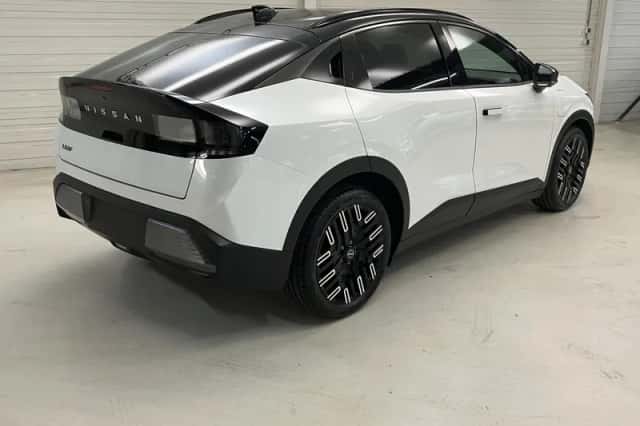 Nissan Leaf (2026) thumbnail 3