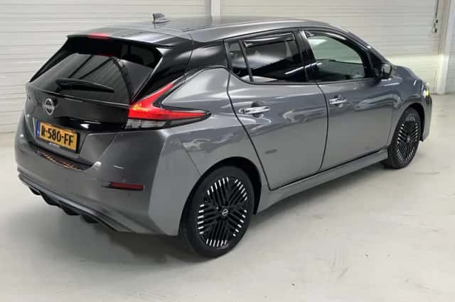 Nissan Leaf (2022) thumbnail 3