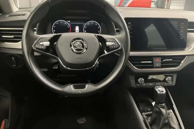 Škoda Kamiq (2023) thumbnail 2