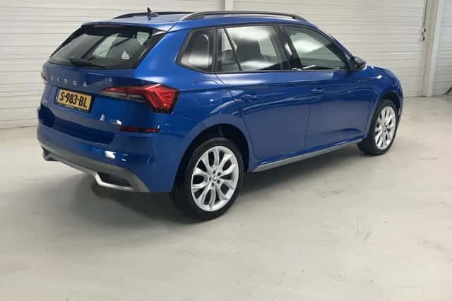 Škoda Kamiq (2023) thumbnail 3