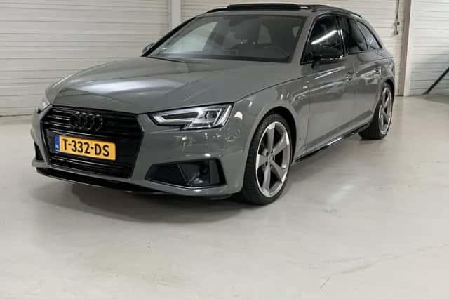 Audi A4 (2019) thumbnail 2