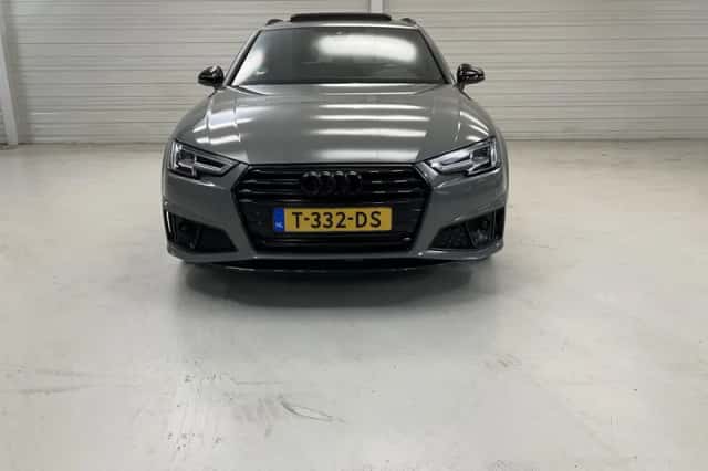 Audi A4 (2019) thumbnail 5