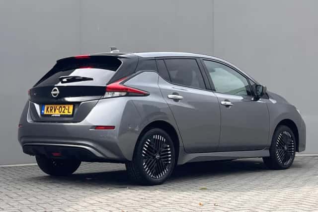Nissan Leaf (2023) thumbnail 3