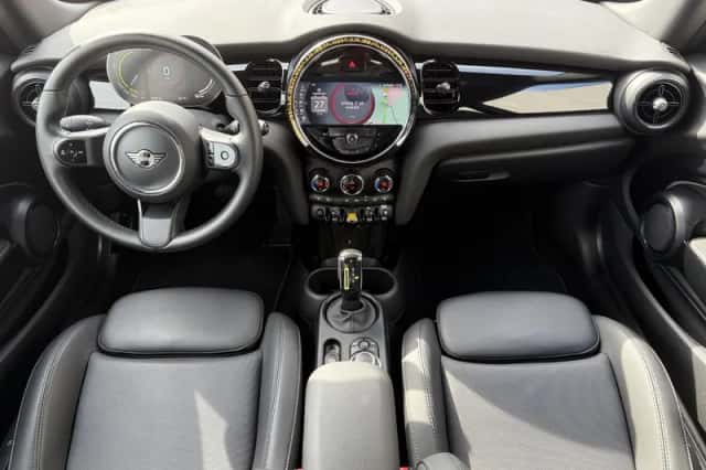MINI Mini Electric (2022) thumbnail 2