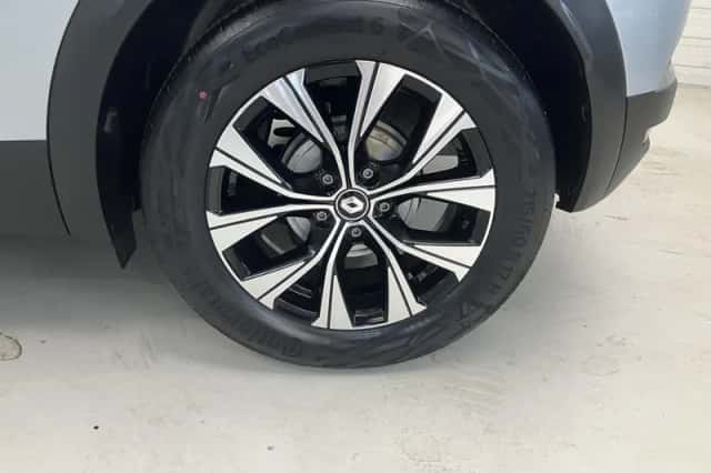Renault Captur (2022) thumbnail 6
