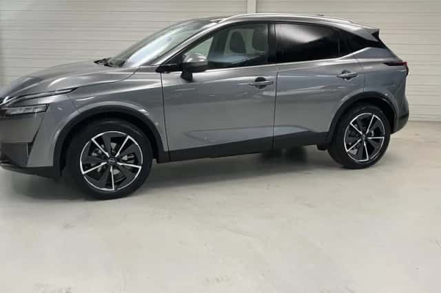 Nissan Qashqai (2024) thumbnail 3