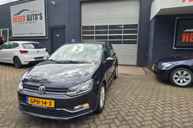 Volkswagen Polo (2014) thumbnail 1