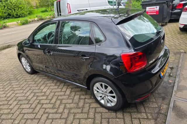 Volkswagen Polo (2014) thumbnail 5