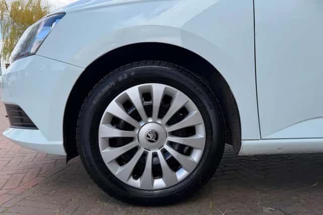 Škoda Fabia (2018) thumbnail 5