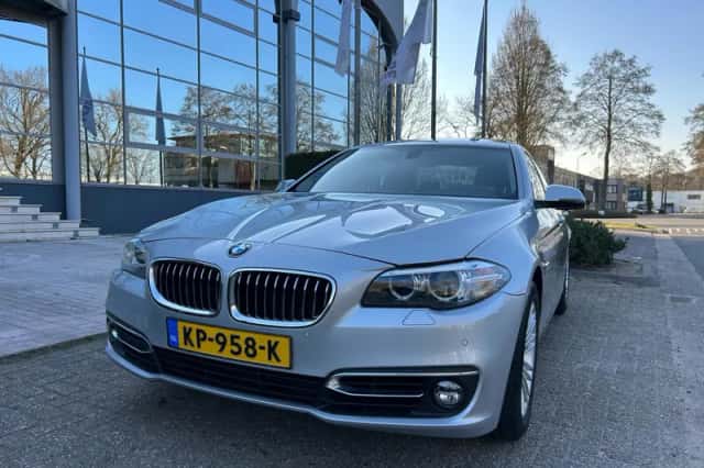 BMW 5-Serie (2016) thumbnail 1
