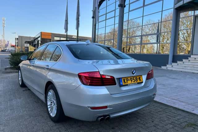 BMW 5-Serie (2016) thumbnail 3