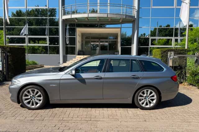 BMW 5-Serie (2012) thumbnail 2