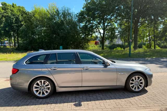 BMW 5-Serie (2012) thumbnail 4