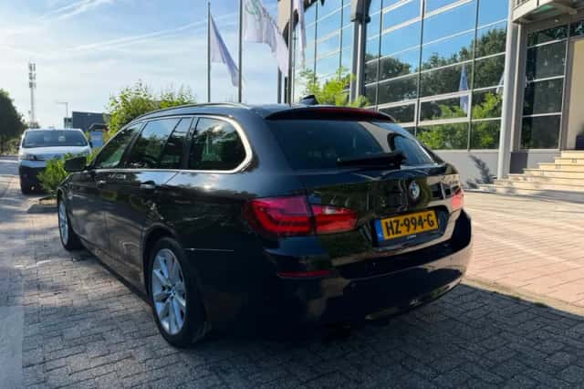 BMW 5-Serie (2011) thumbnail 3