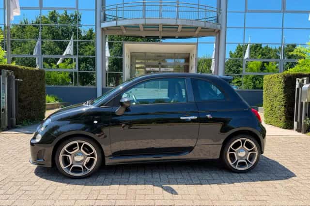 Fiat 500 (2014) thumbnail 2