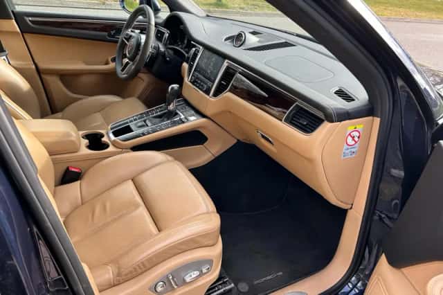 Porsche Macan (2017) thumbnail 5
