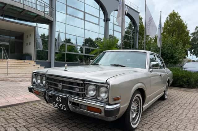 Toyota Crown (1977) thumbnail 1