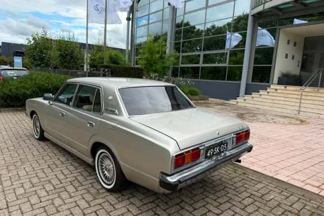 Toyota Crown (1977) thumbnail 3