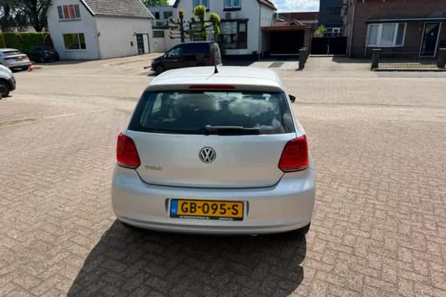 Volkswagen Polo (2013) thumbnail 4