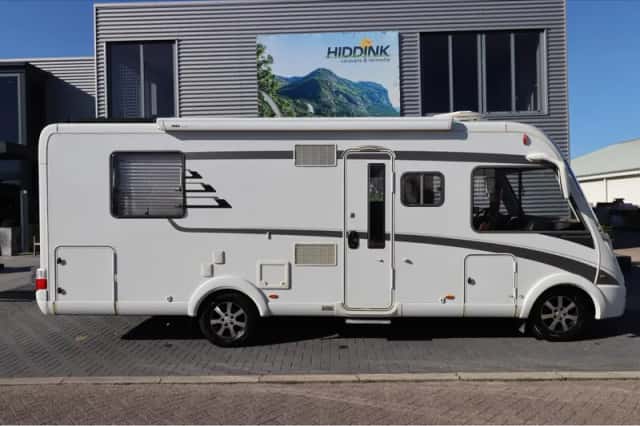 Hymer B 698 (2015) thumbnail 2